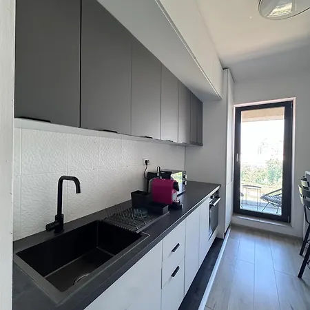 Apartmán Les Garcons I Cutieru - Premium Spacious Park-view Near Metro