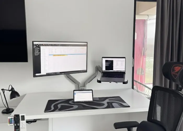 Minimalist & Spatios, Priveliste Parc, Langa Metro *